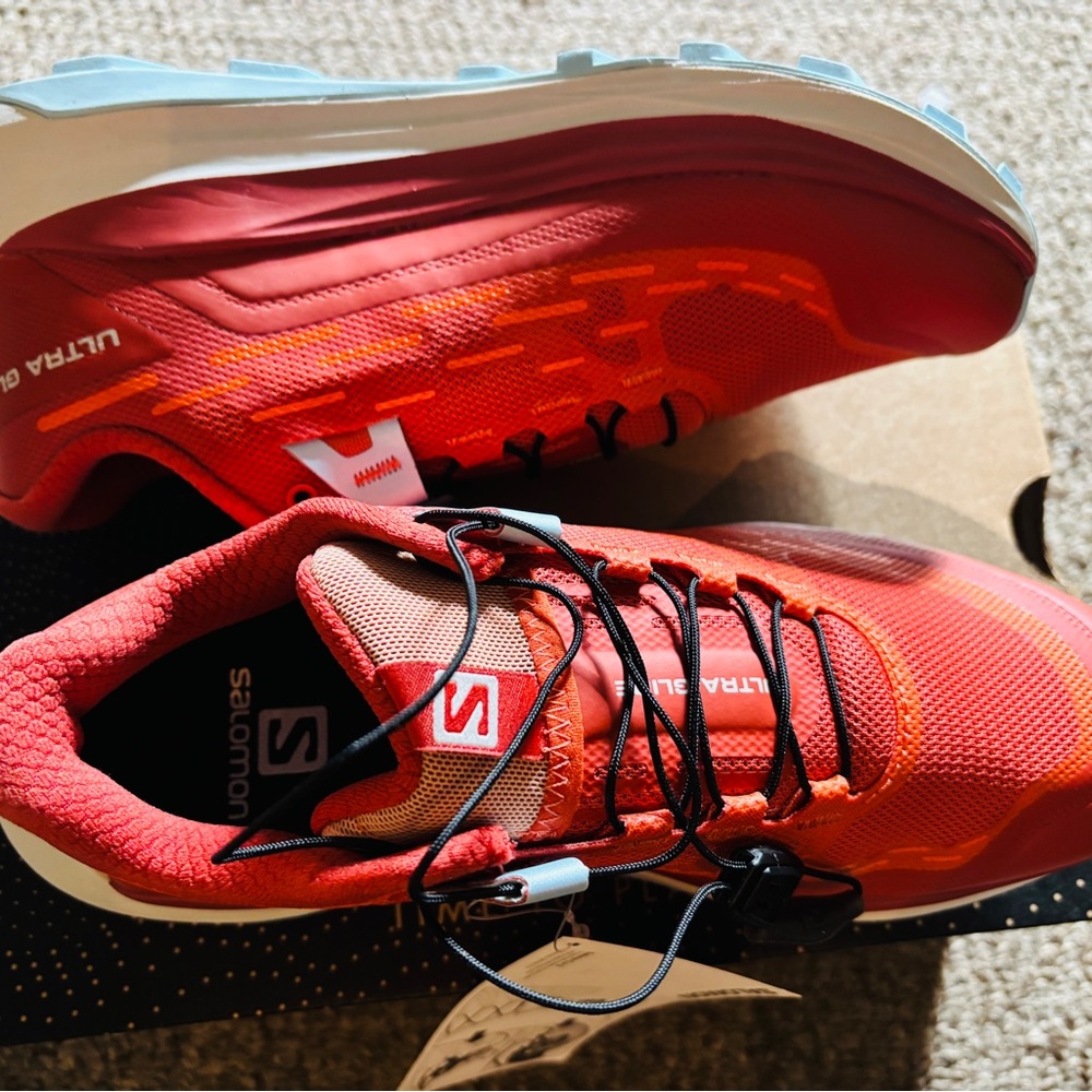 New Salomon Ultra Glide W Trail Running Shoes Women's Size 6 Orange